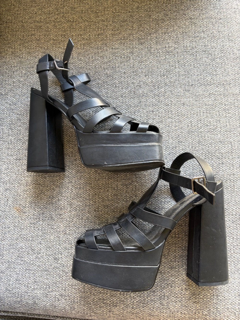 Forever 21 Black Strappy Platform Block Heel Sandals